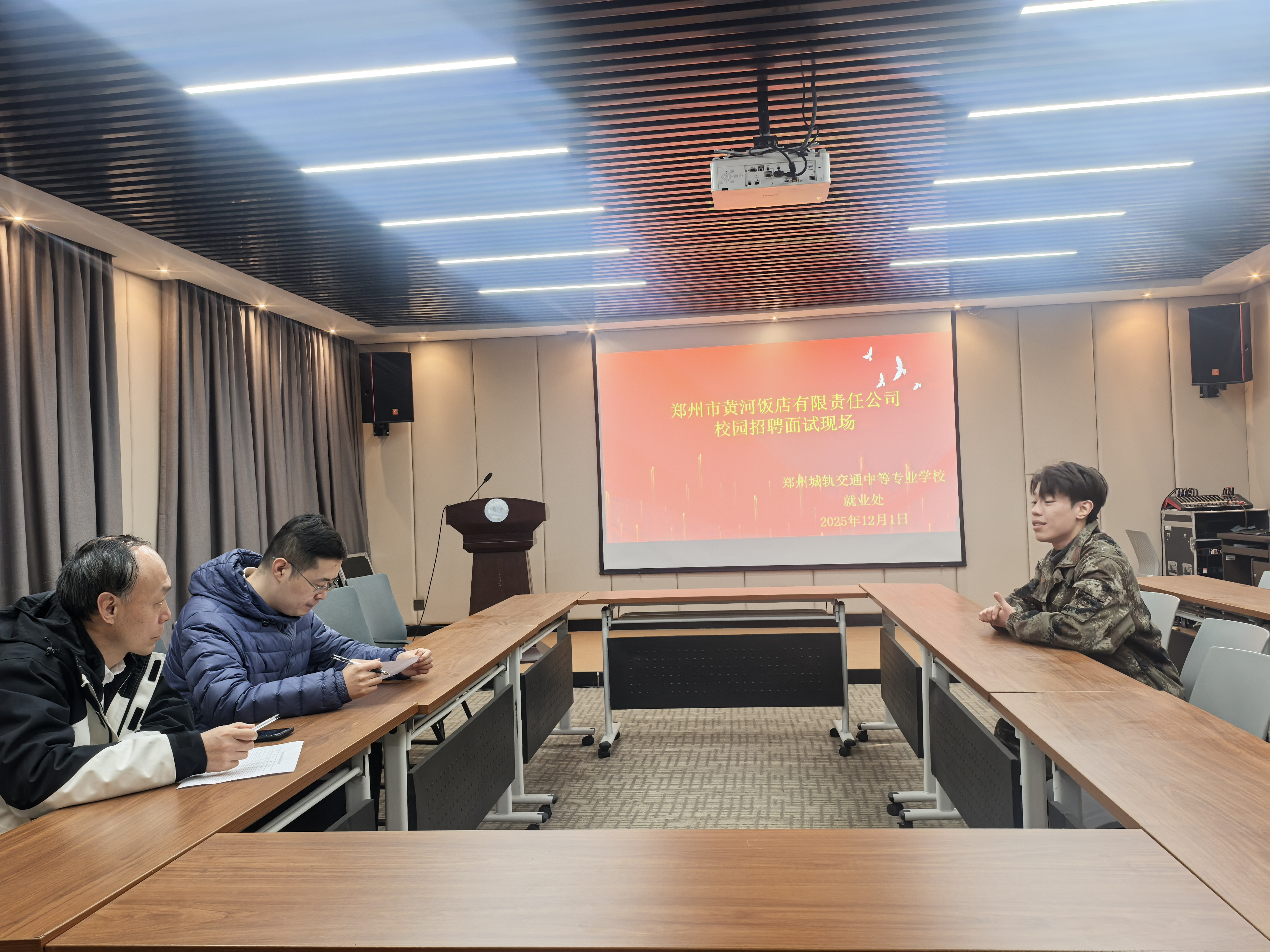 1765766667971024771.jpg 34b4e81ba629ace7dc36ce49984bfc91.jpg